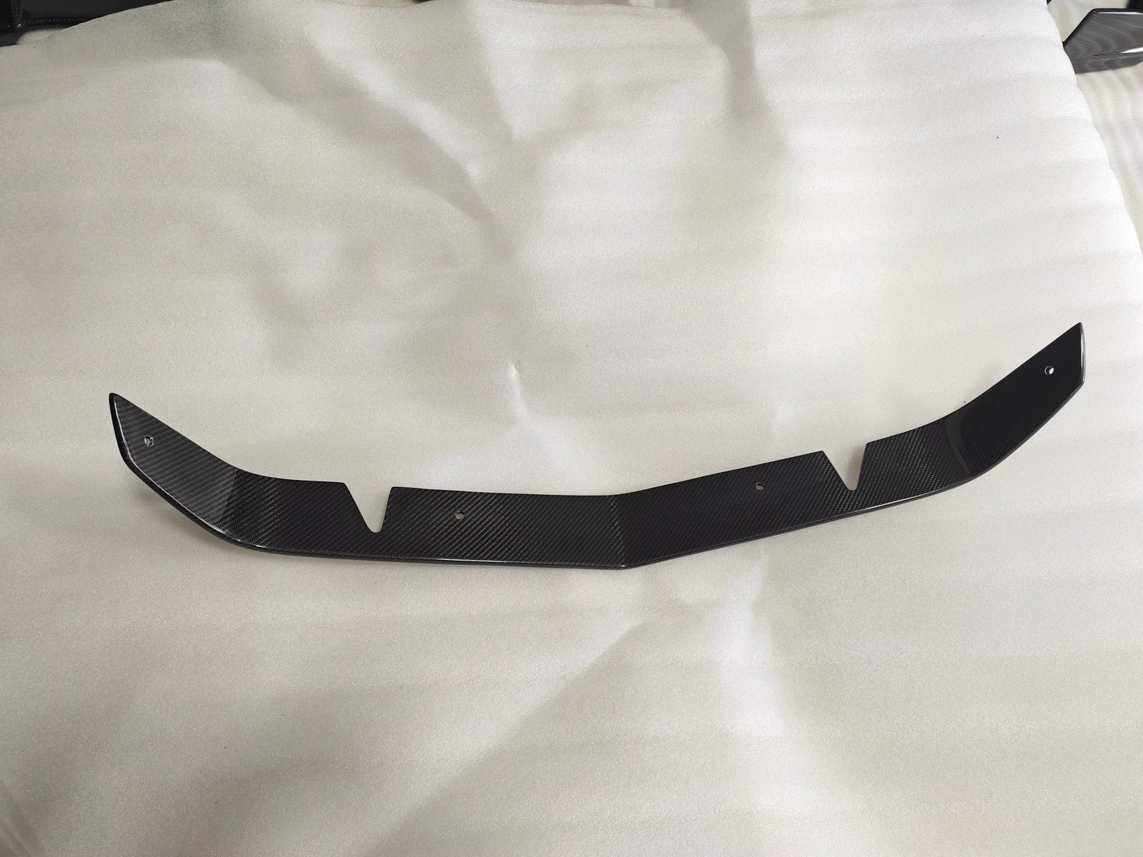 IMG_9333.jpg C8 Corvette ZR1 Hood Carbon Fiber Trim - Image 1